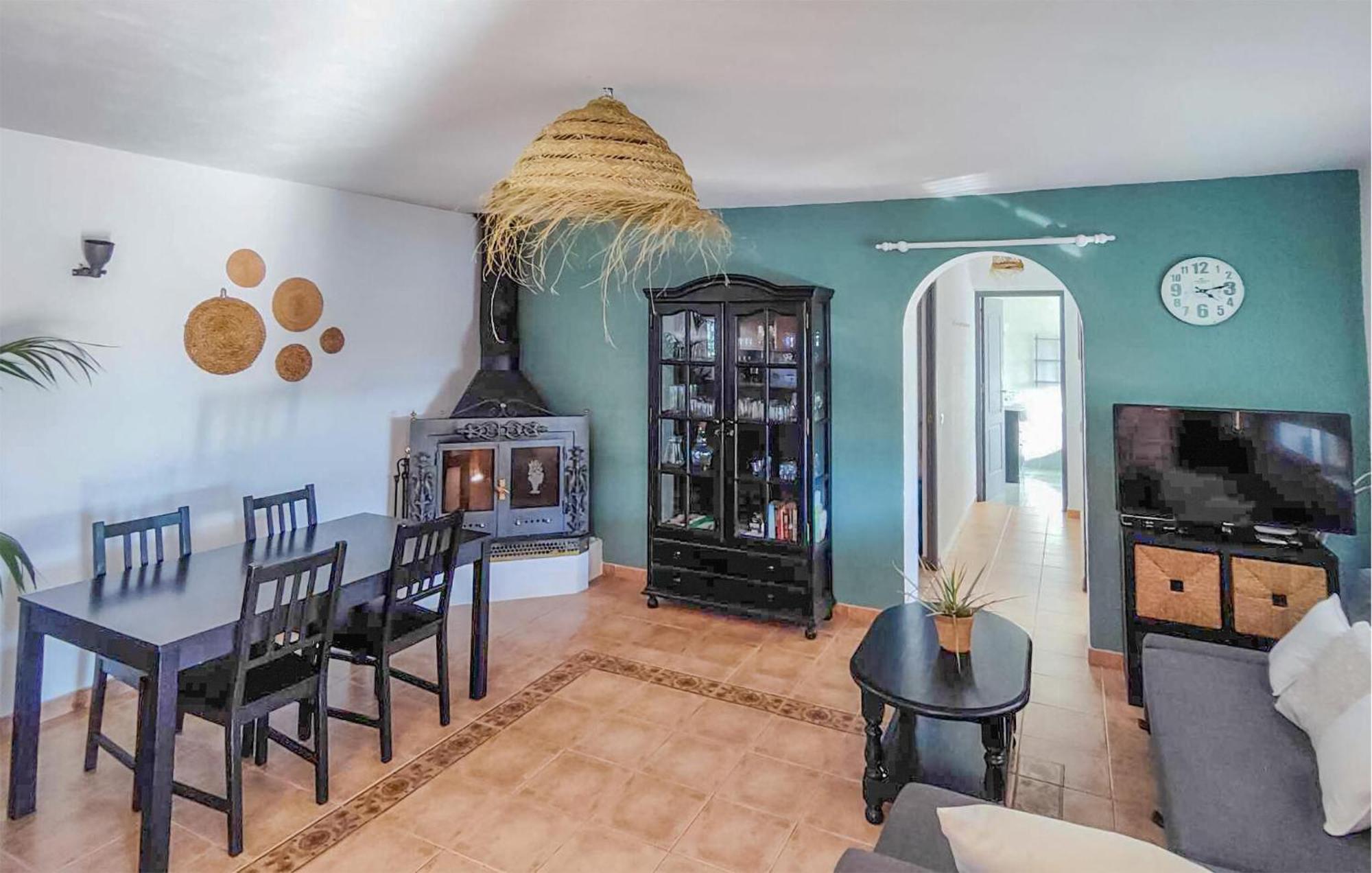 Pet Friendly Home In Velilla-Taramay With Kitchen Bagian luar foto
